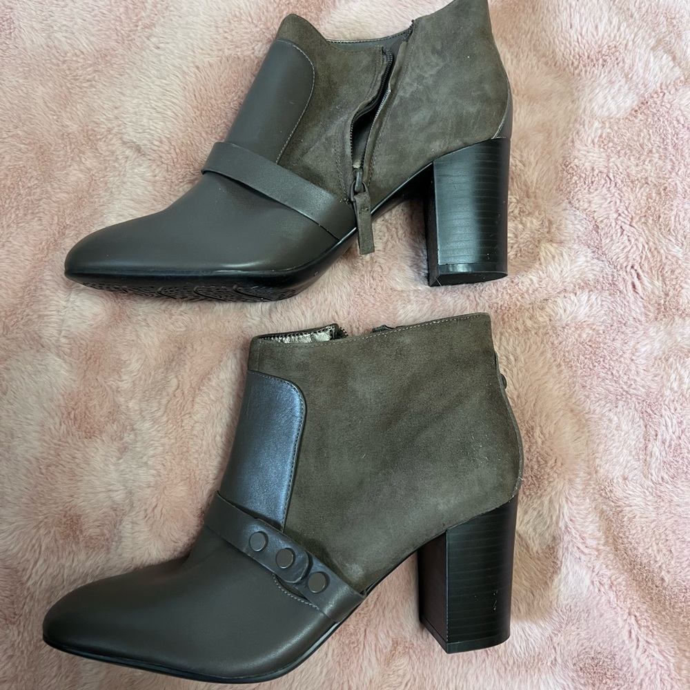 Easy Spirit Booties